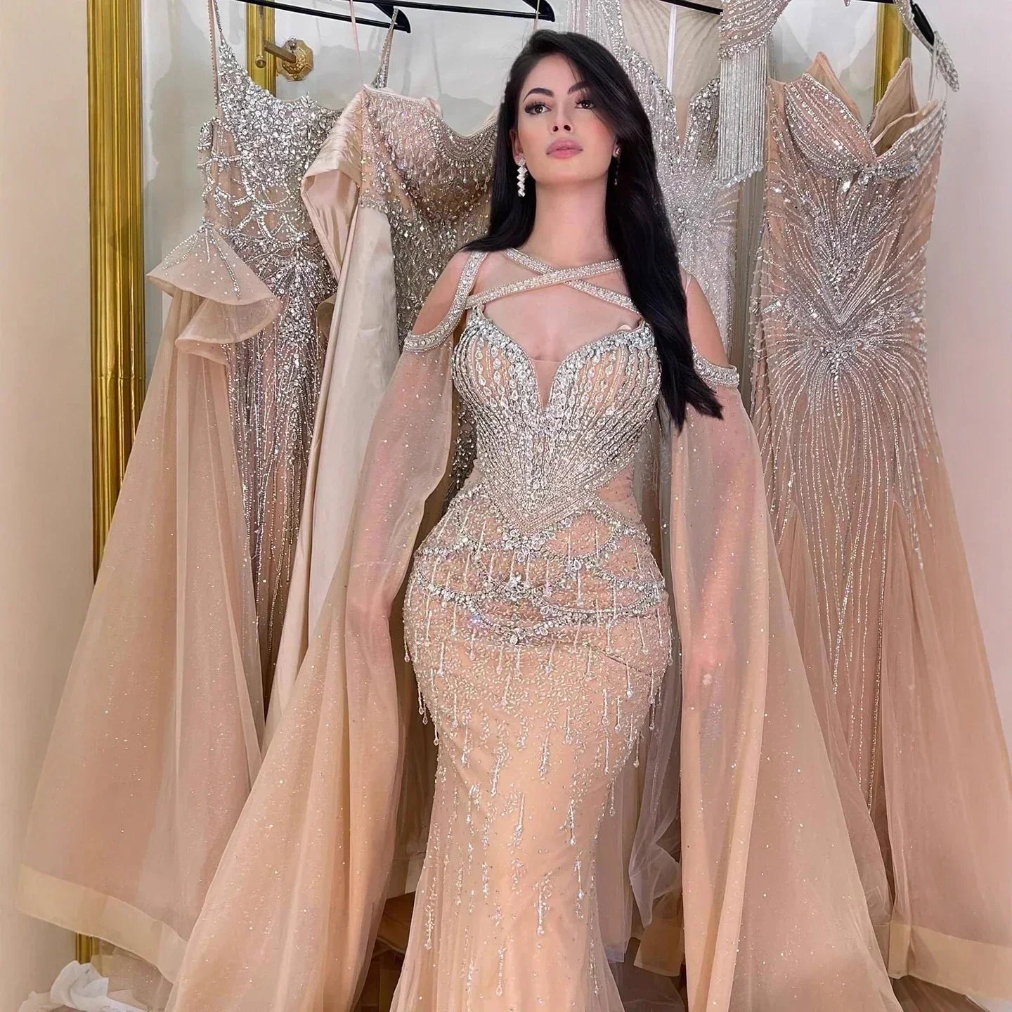 Explore Luxury Evening Dresses in Guangzhou's Liuhua & Baima SERENE HILL Explore Luxury Evening Dresses in Guangzhou's Liuhua & Baima SERENE HILL