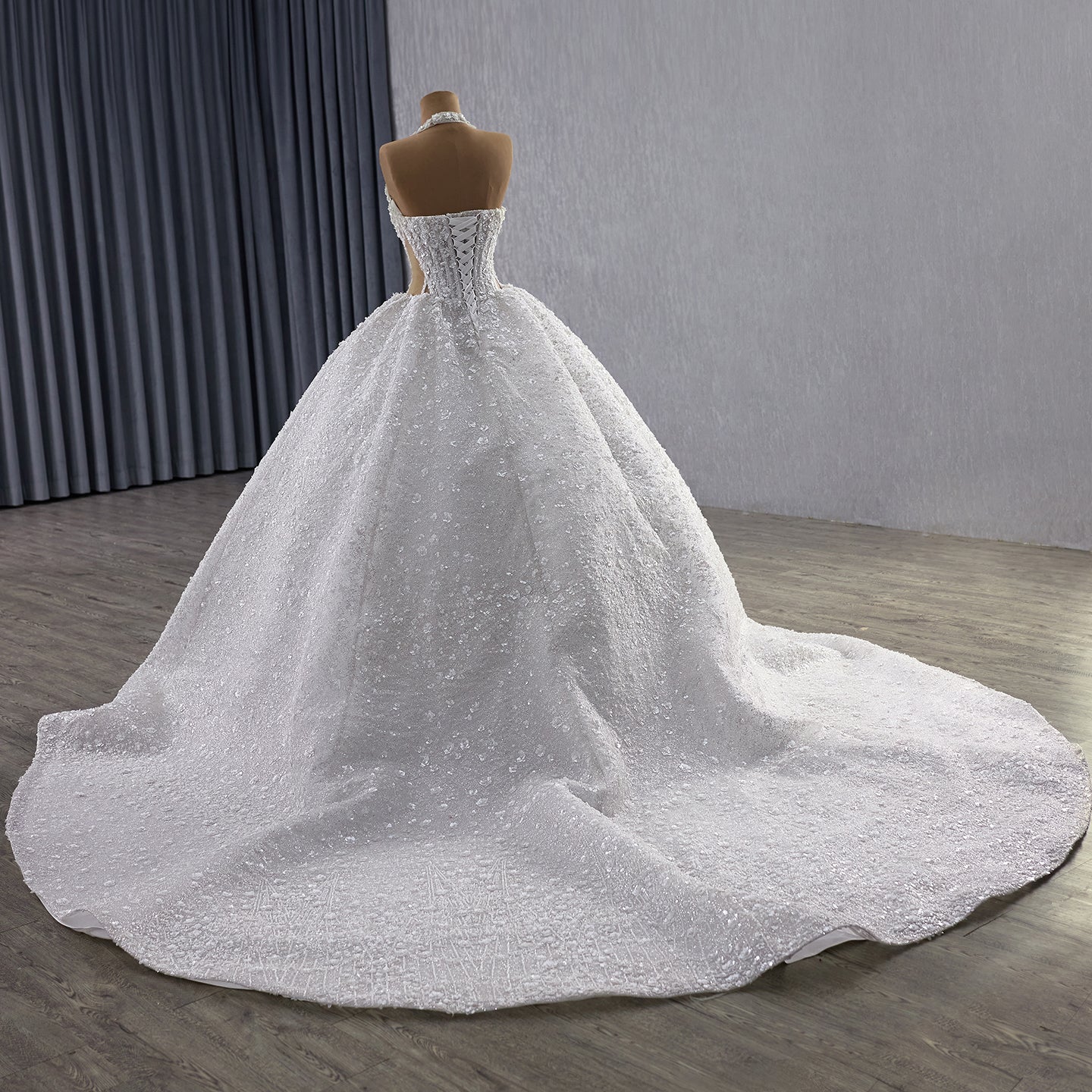Luxury White Halter Floral Appliques Ball Gown Wedding Dress HM251085 - SERENE HILL