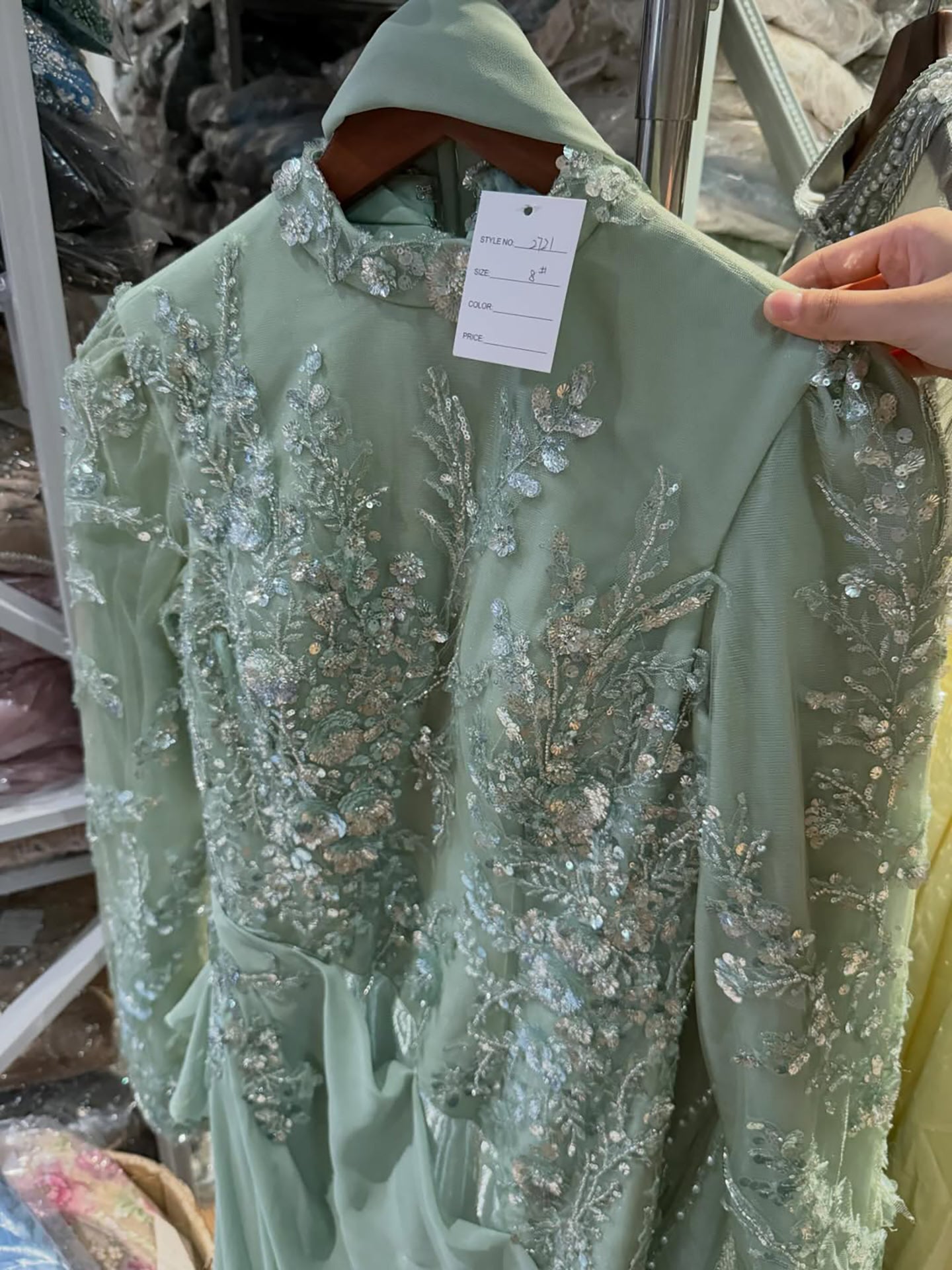 Luxury Sage Green Lace Appliques Evening Dress Long Sleeves LA73626