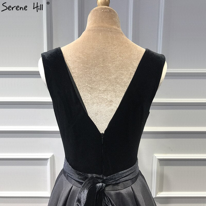 On Sale No Return No Refund Sale Black Velour Sleeveless A-Line Sexy Evening Dresses 2025 Real Photo Deep-V Simple Formal Dress Serene Hill LA60951 - SERENE HILL