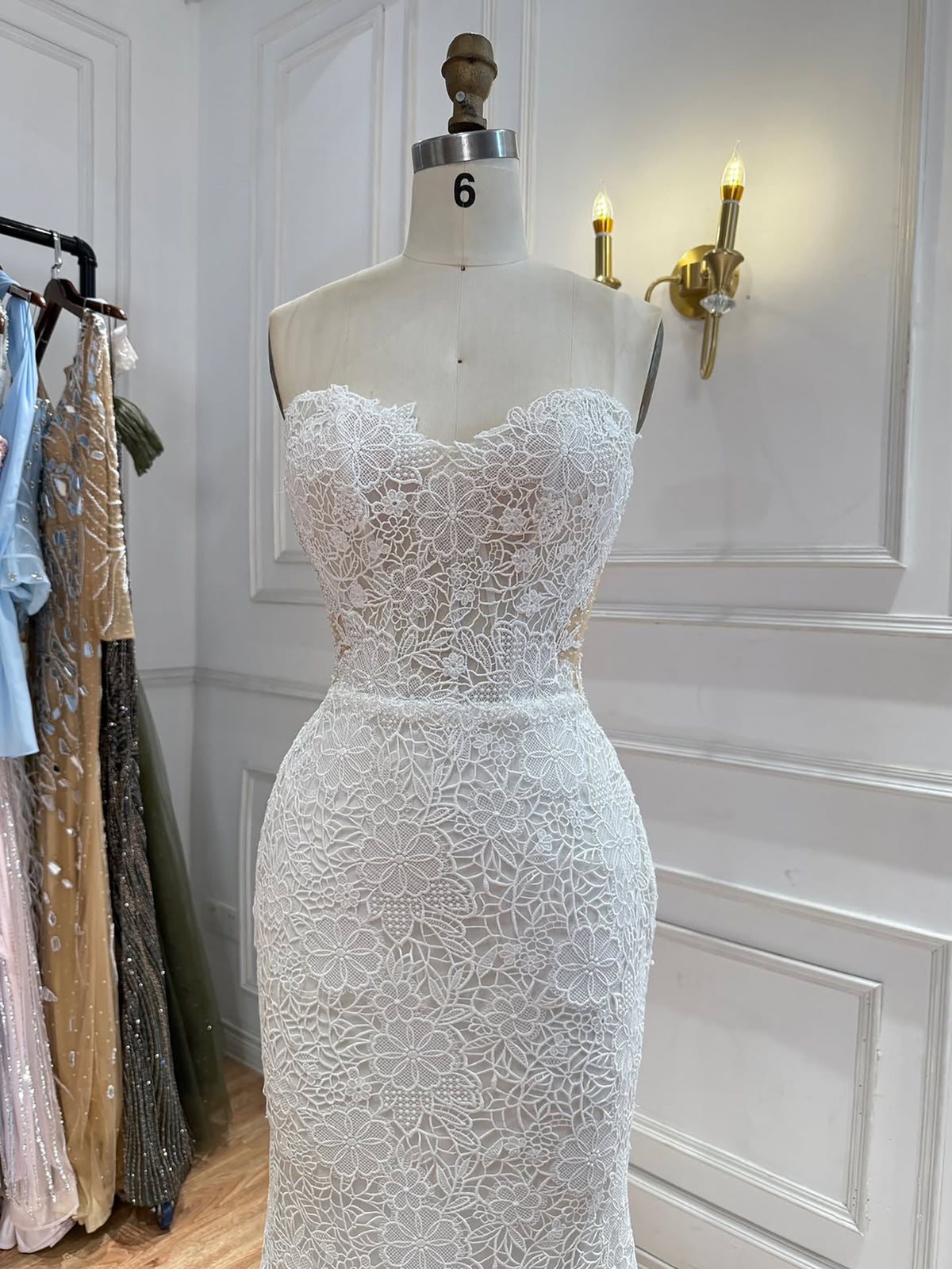Elegant White Strapless Lace Mermaid Wedding Dress HA2560