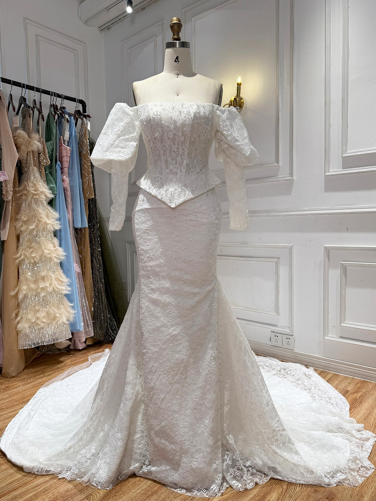 Vintage White Lace Mermaid Wedding Dress With Puff Sleeves HA2570