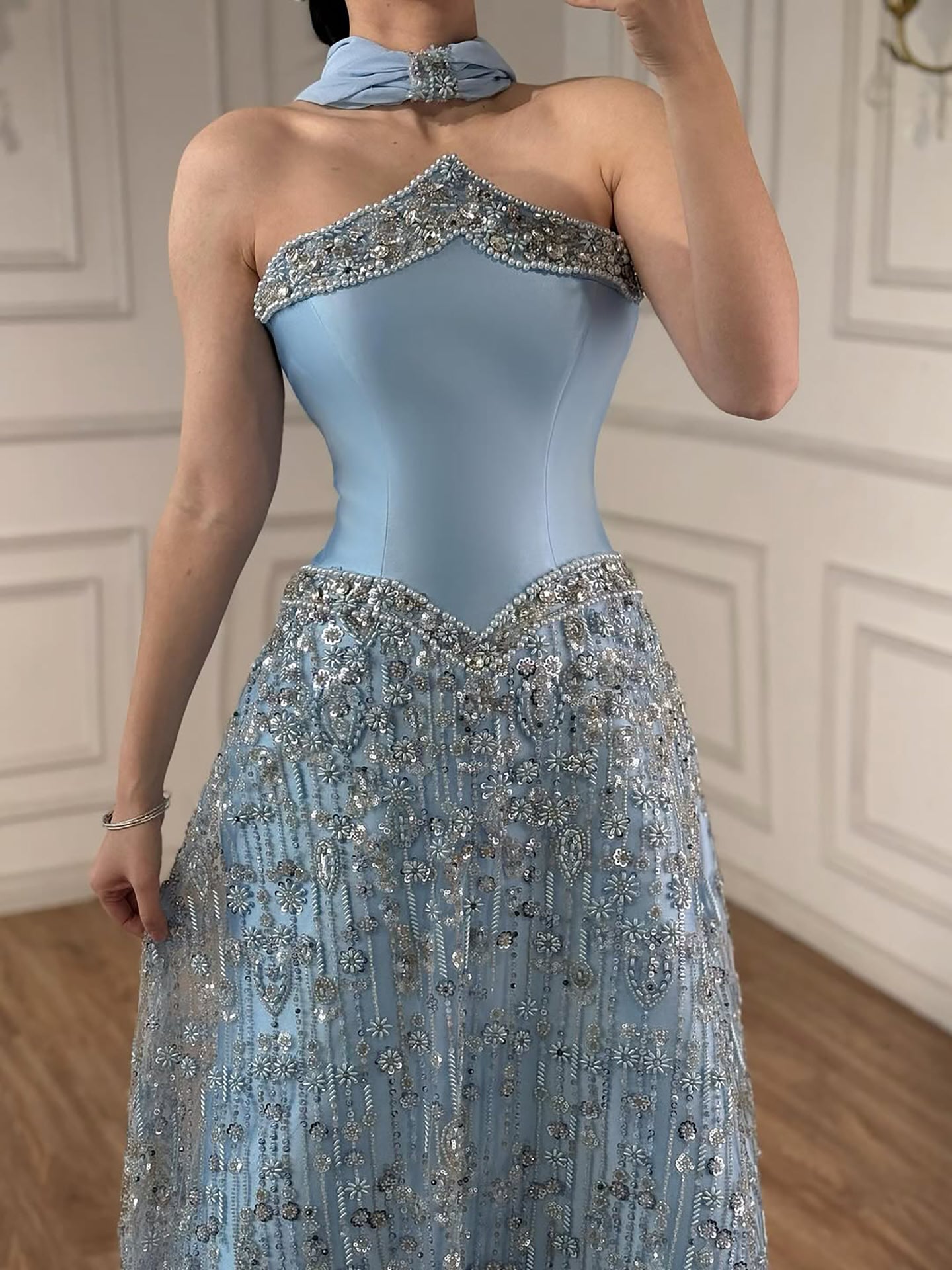 Luxury Arabic Blue Strapless Beaded A-Line Evening Dress with Scarf LA73050F
