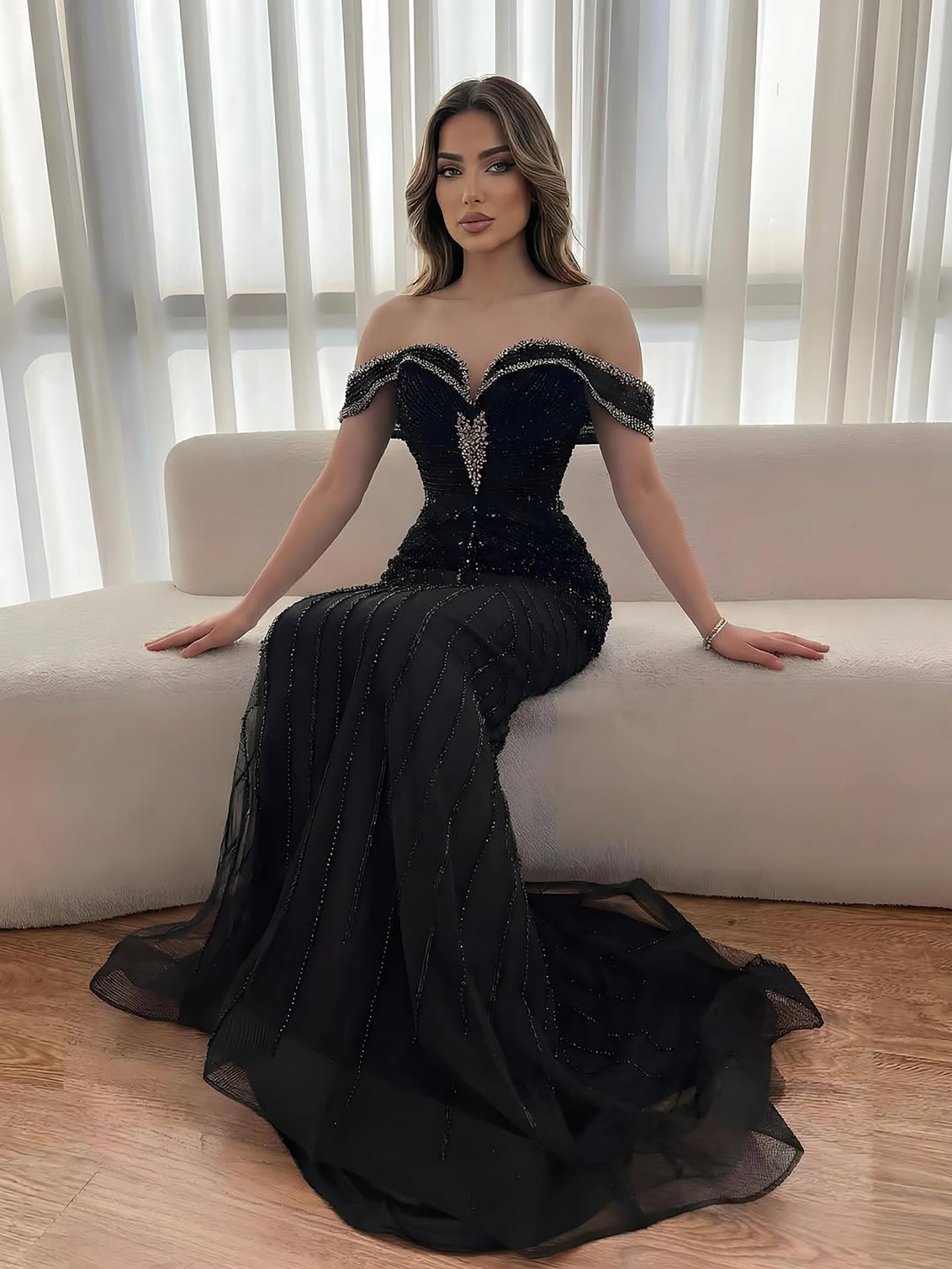 Luxury Pink Strapless Off The Shoulder Elegant Beaded Mermaid Evening Dress LA73140