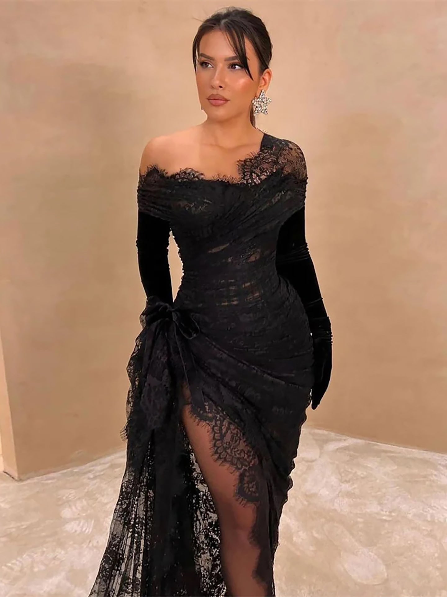 Luxury Black Long Sleeve Illusion Cut Out Lace Mermaid Evening Dress LA73522