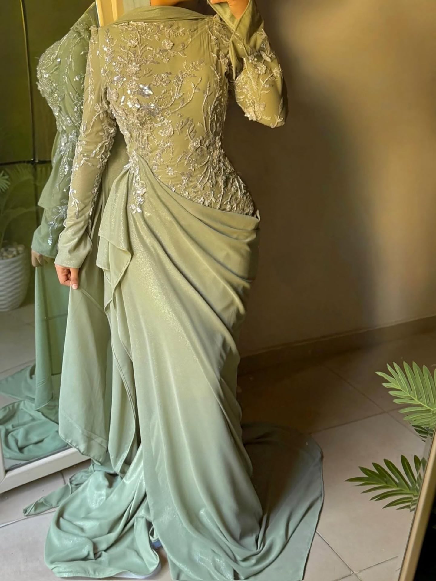 Luxury Sage Green Lace Appliques Evening Dress Long Sleeves LA73626 - SERENE  HILL