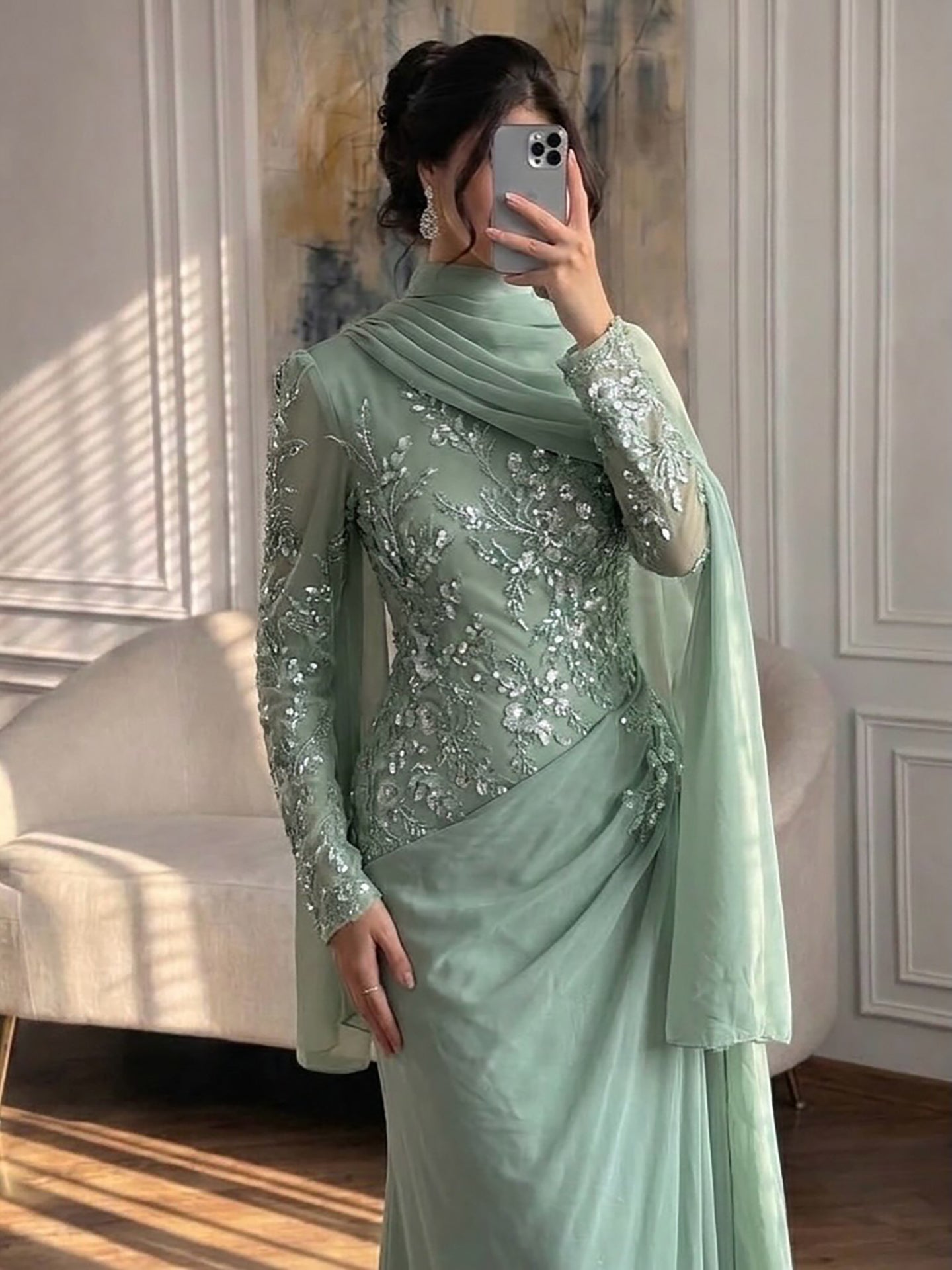 Luxury Sage Green Lace Appliques Evening Dress Long Sleeves LA73626