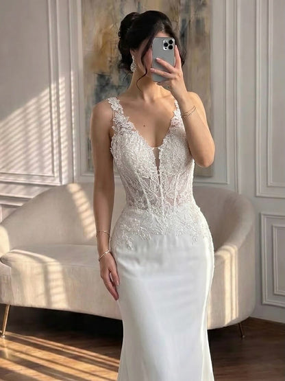 Luxury White V Neck Lace Bodice Zipper Back Mermaid Dress LA73690A SERENE HILL