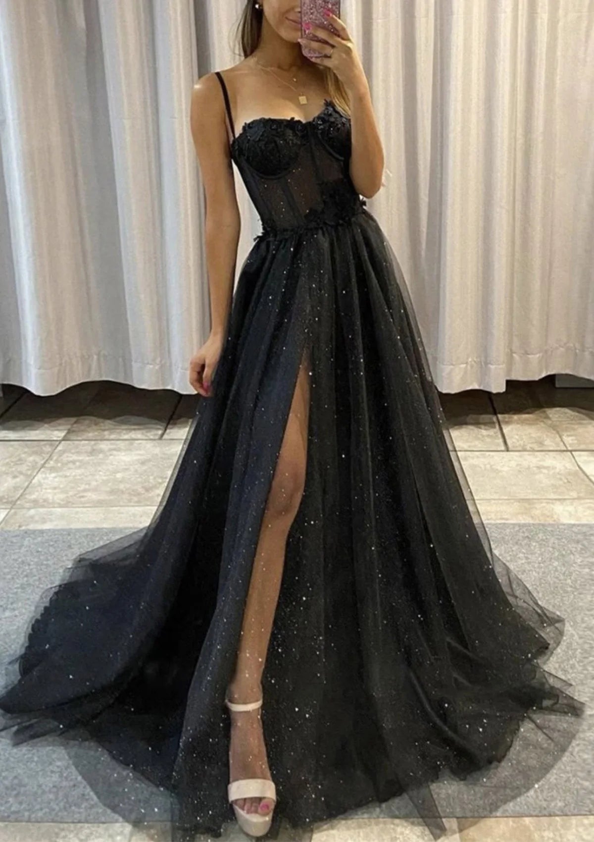 Serene Hill Arabic Black A-Line Sweetheart Spaghetti Straps Tulle Glitter Prom Dress with Appliqué for Women&