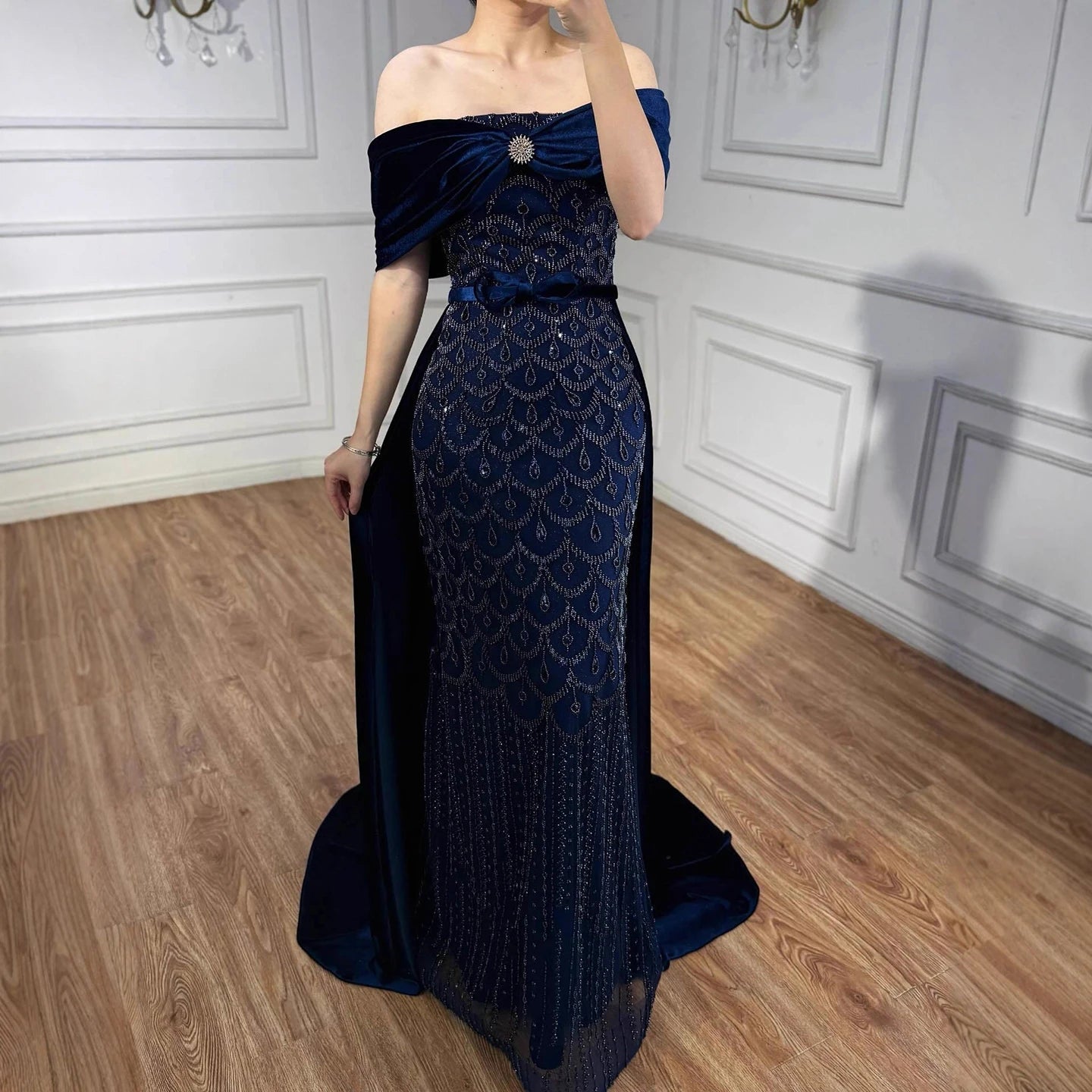 Luxury Arabic Navy Blue Evening Dress LA73416 - SERENE HILL