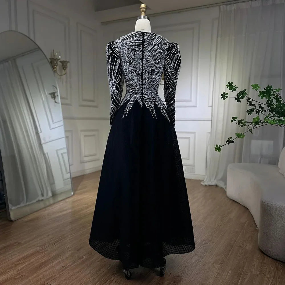 luxury black evening dress Elegant Black Sculpted Shoulder Evening Gown - Formal Dress for Black-Tie Events main image 1