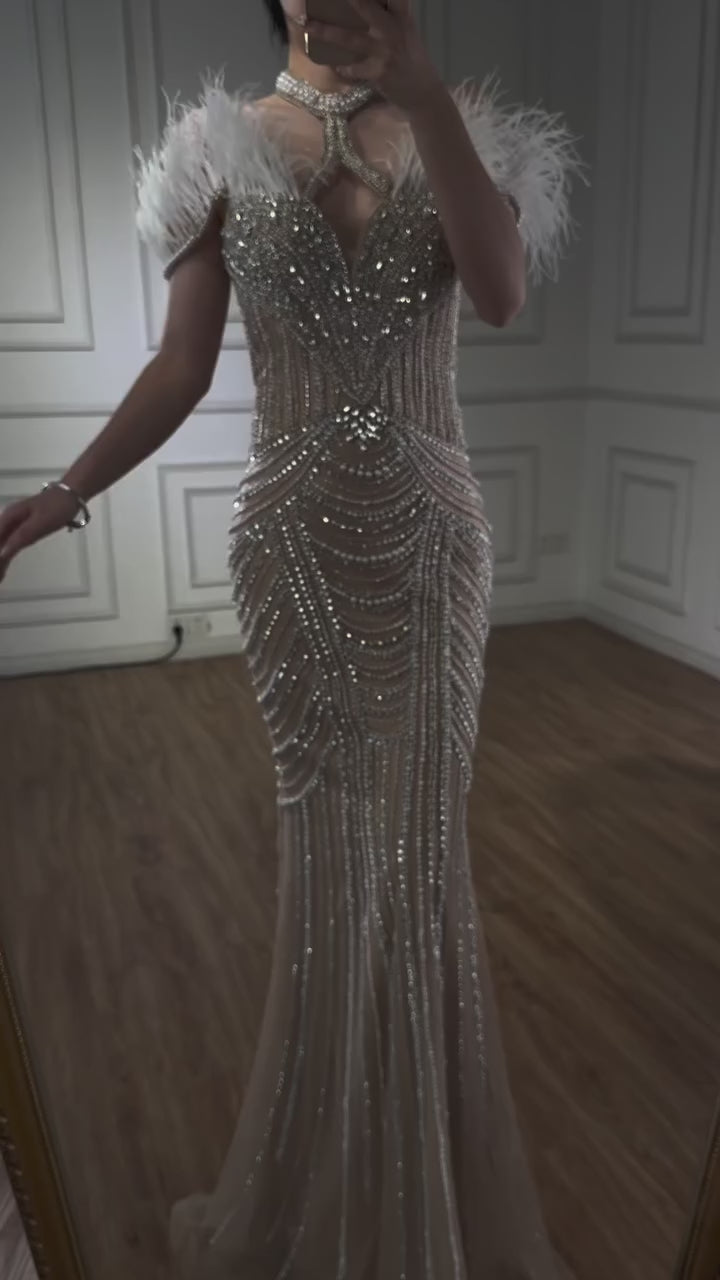 Luxury Pink Feather Halter Beaded Evening Gown for Wedding Party LA73212